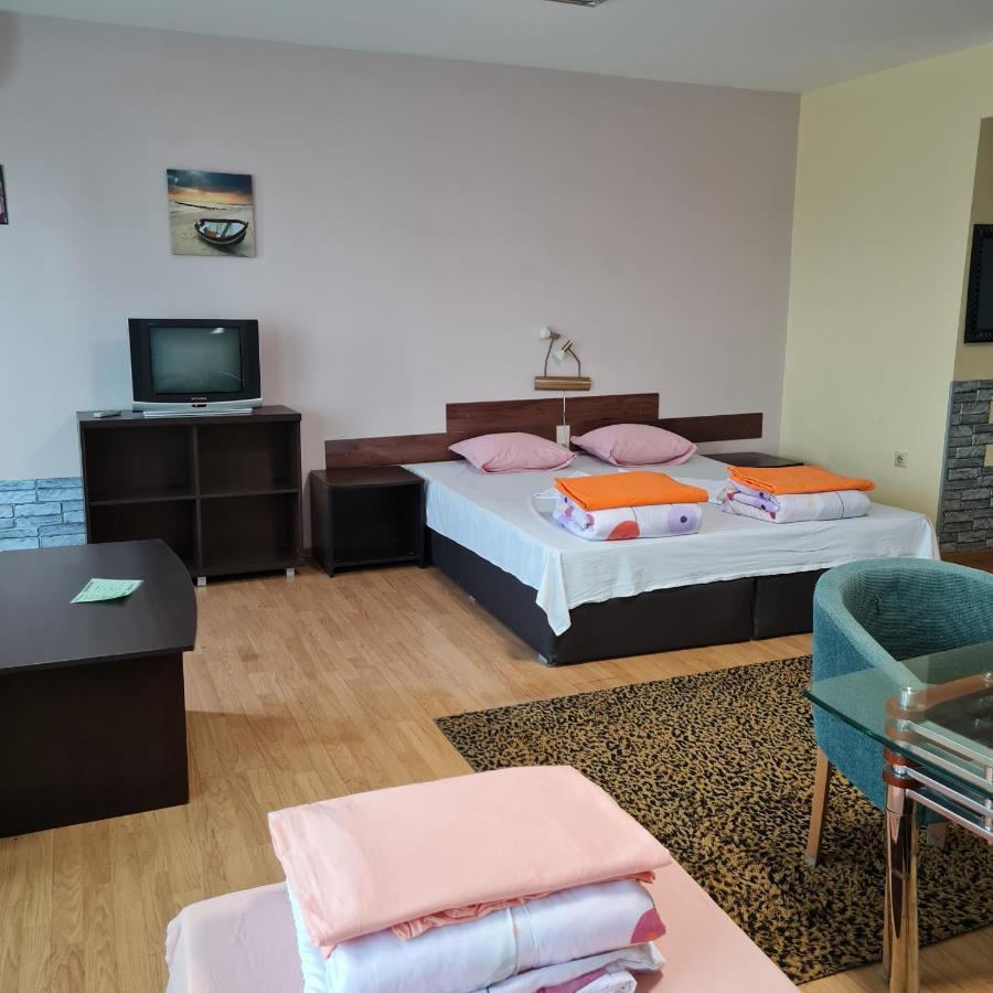 Ferienwohnung Елка Burgas City Exterior foto