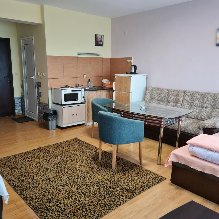 Ferienwohnung Елка Burgas City Exterior foto