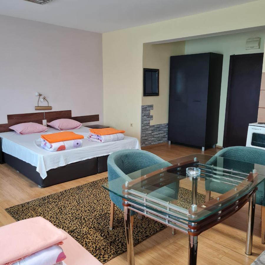 Ferienwohnung Елка Burgas City Exterior foto