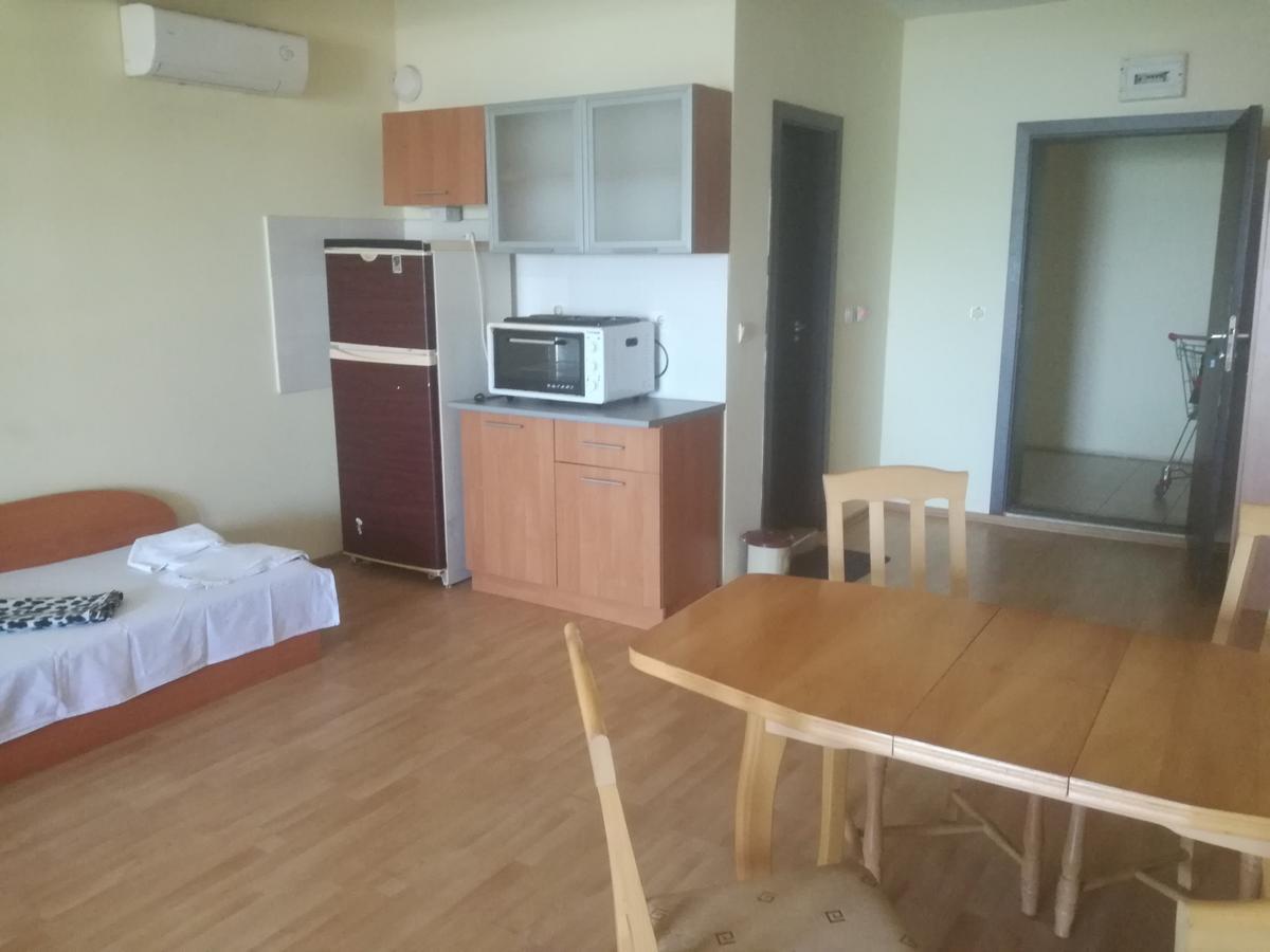 Ferienwohnung Елка Burgas City Exterior foto