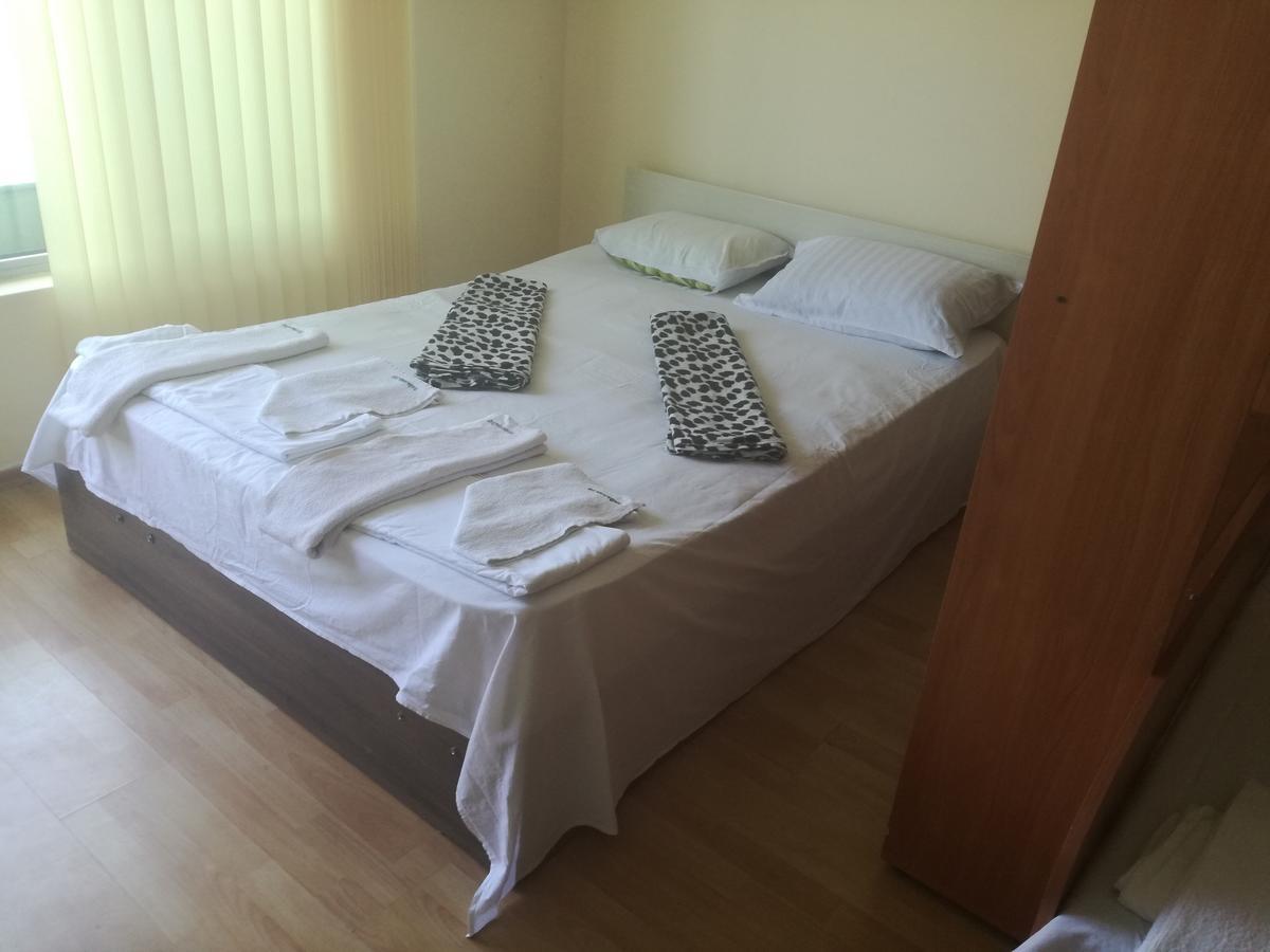 Ferienwohnung Елка Burgas City Exterior foto