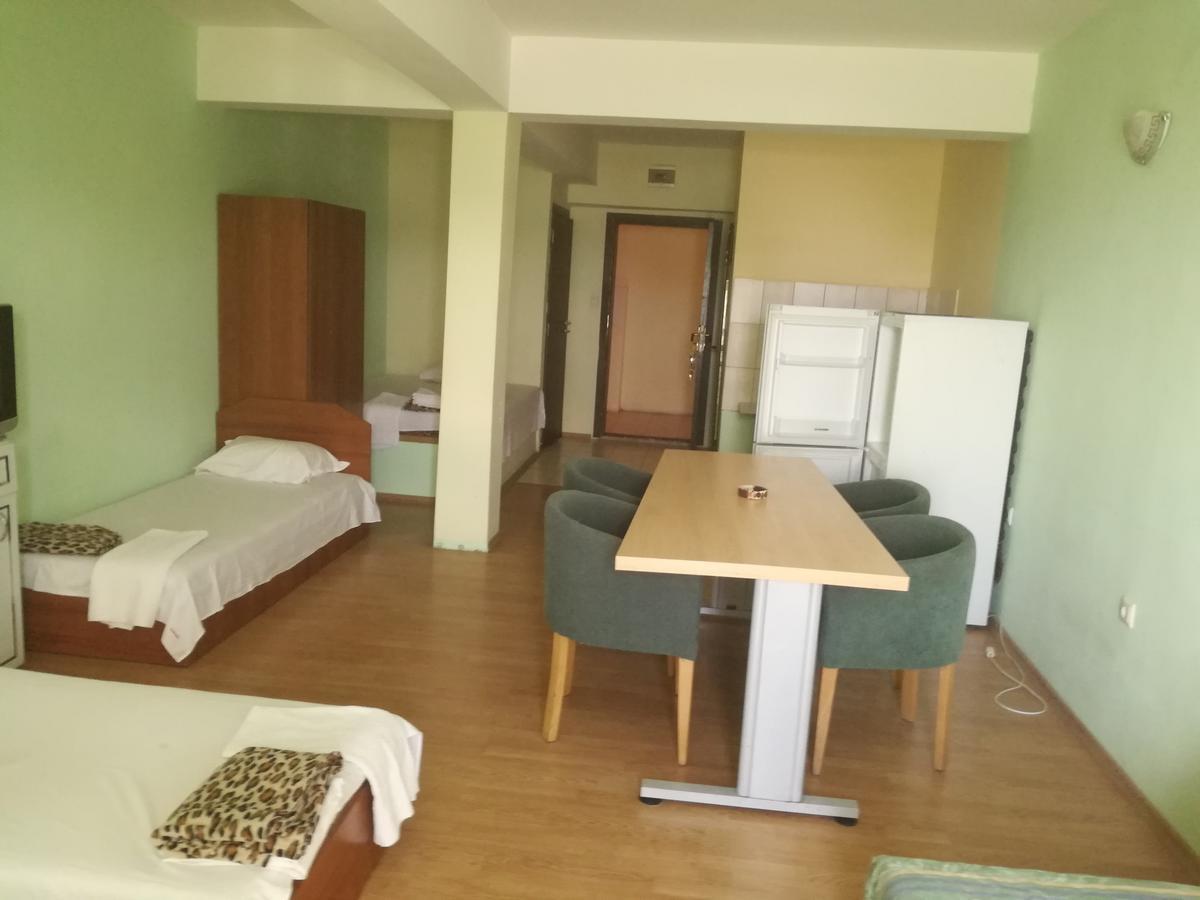Ferienwohnung Елка Burgas City Exterior foto